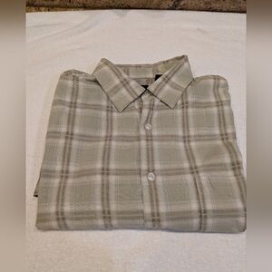 Arrow Men's Casual Plaid Shirt - Green/Grey and White Size L